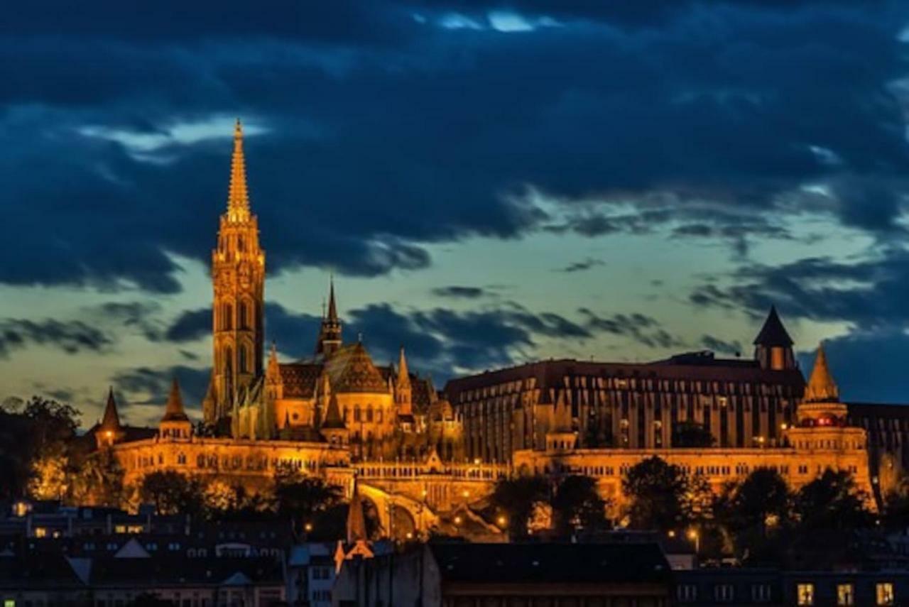 Kastely Apartments - Buda Castle Budapest Esterno foto